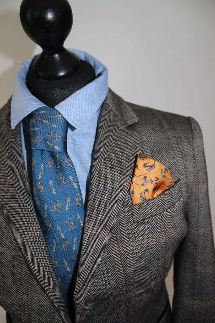 100% Silk Twill Tie in Navy Birds Pattern