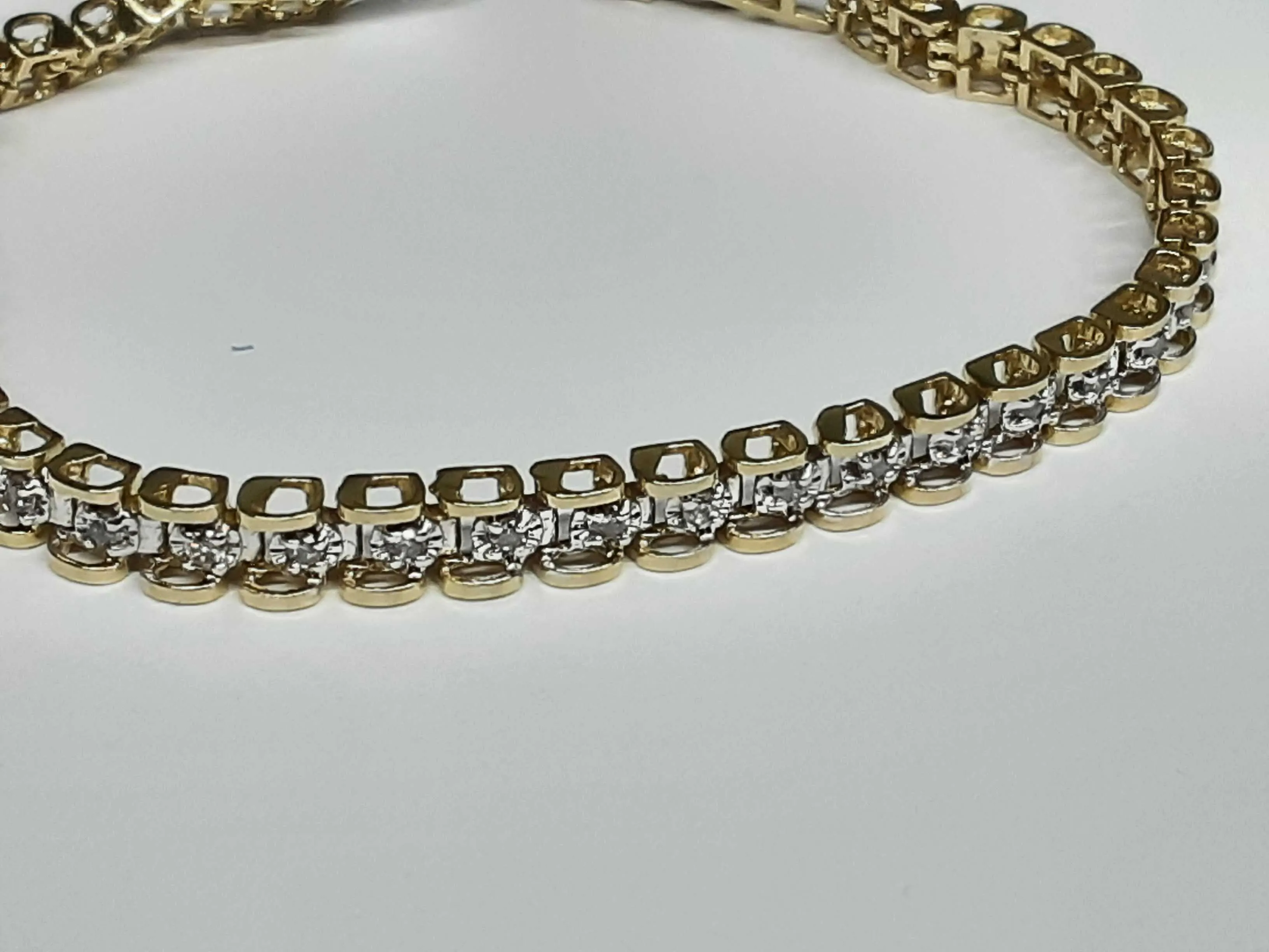 10k Yg Diamond Tennis Bracelet