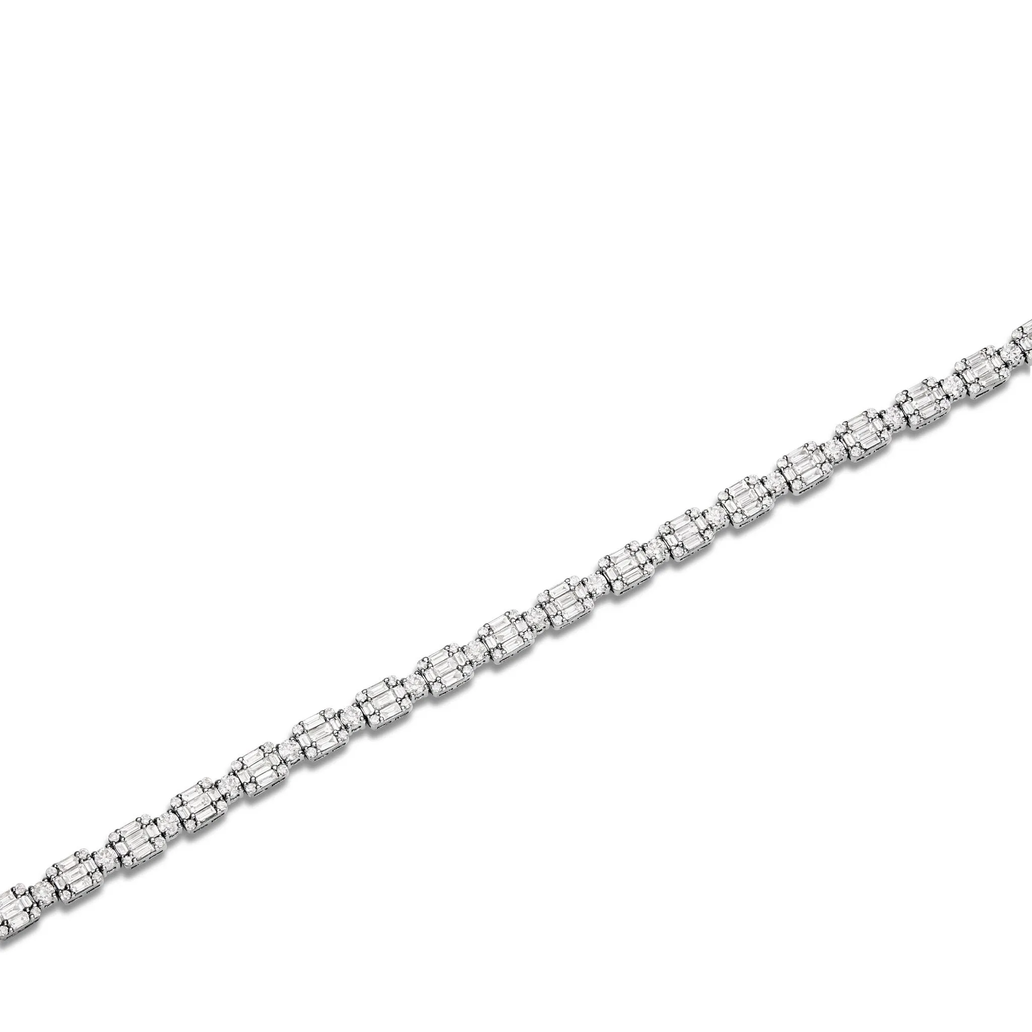 18K White Gold 8.2ct Baguette Diamond Bracelet