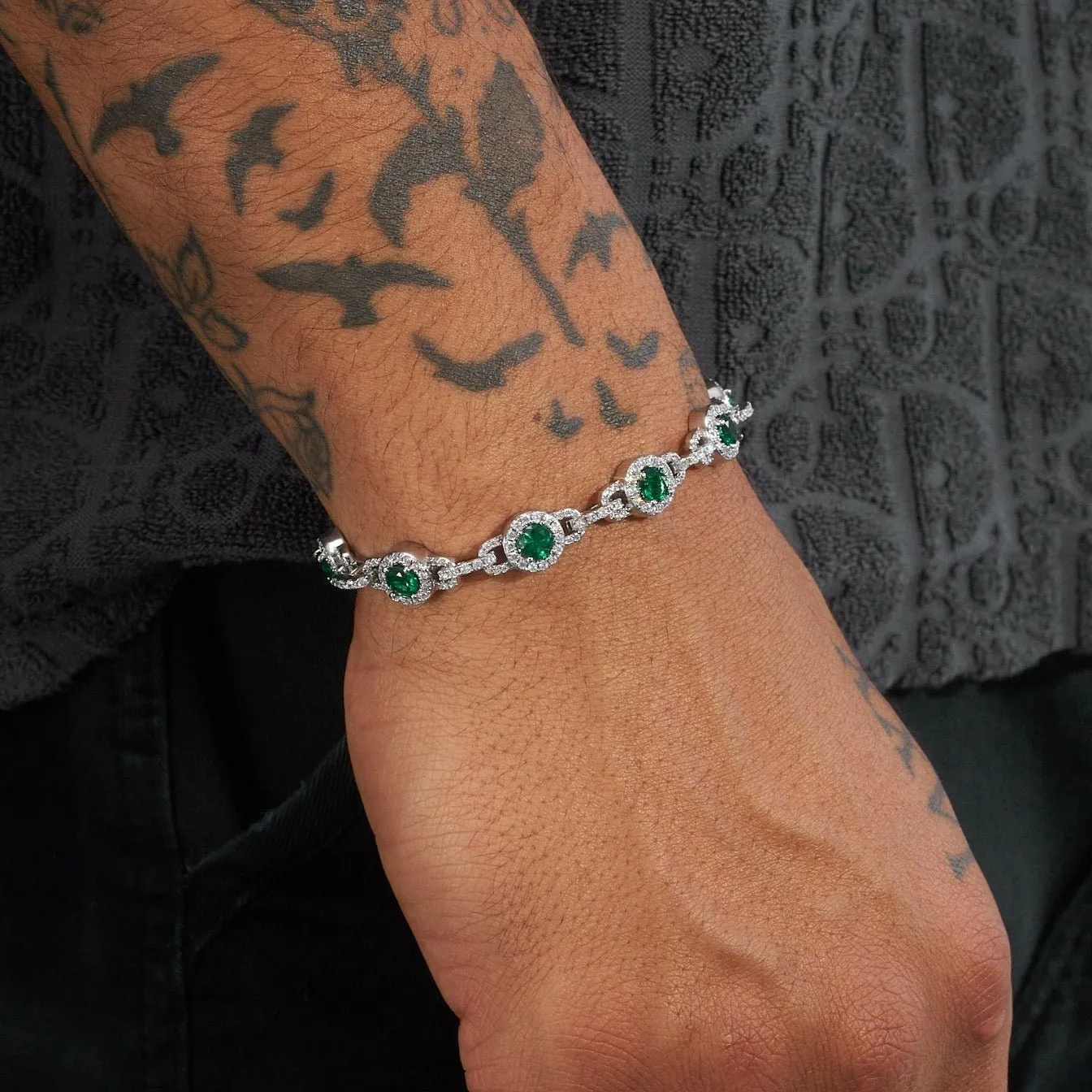 9mm GREEN CENTRE STONE LINK BRACELET - WHITE GOLD