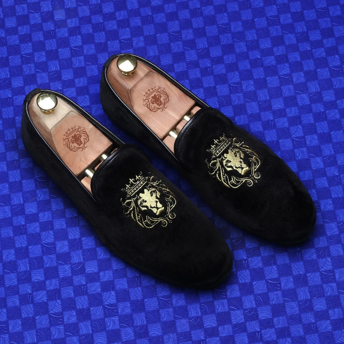 Black Velvet Lion-King Design Men'S Handmade Slip-On By Brune & Bareskin