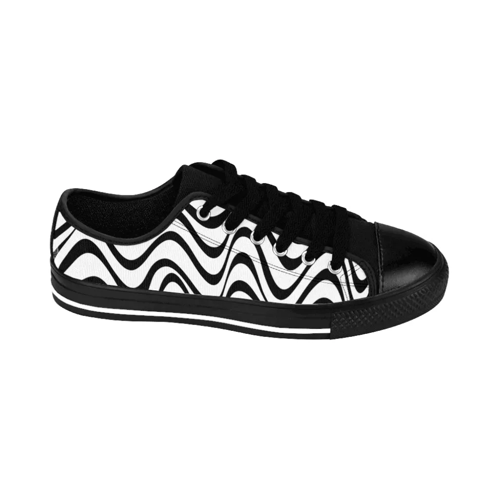 Black Waves Print Men's Sneakers, Geometric Wavy Designer Fashion Low Top Sneakers For Men