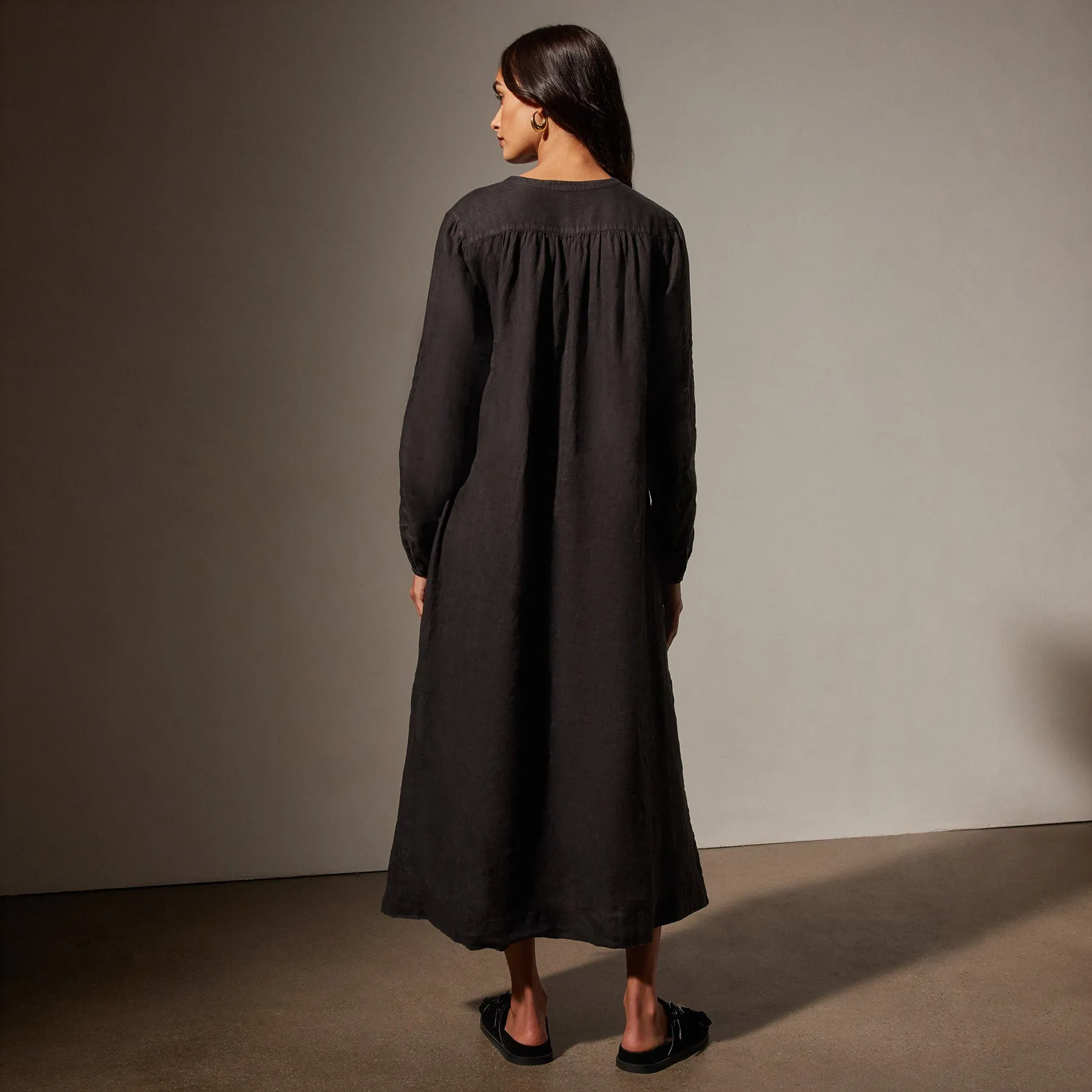 Lightweight Linen Dress - Black