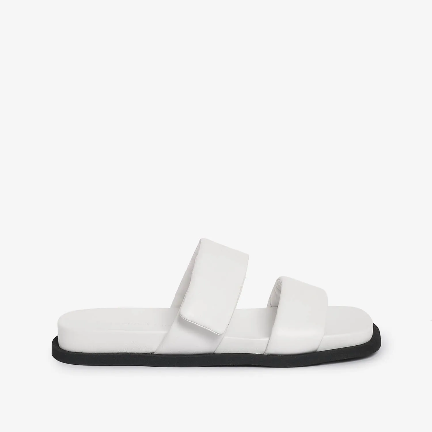 Women's leather slider sandal